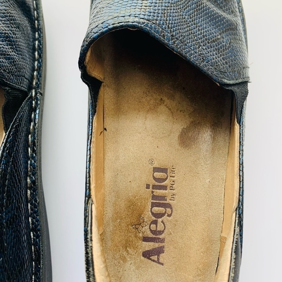 Alegria Debra Navy Python Clogs Size 7/7.5 - Picture 3 of 7